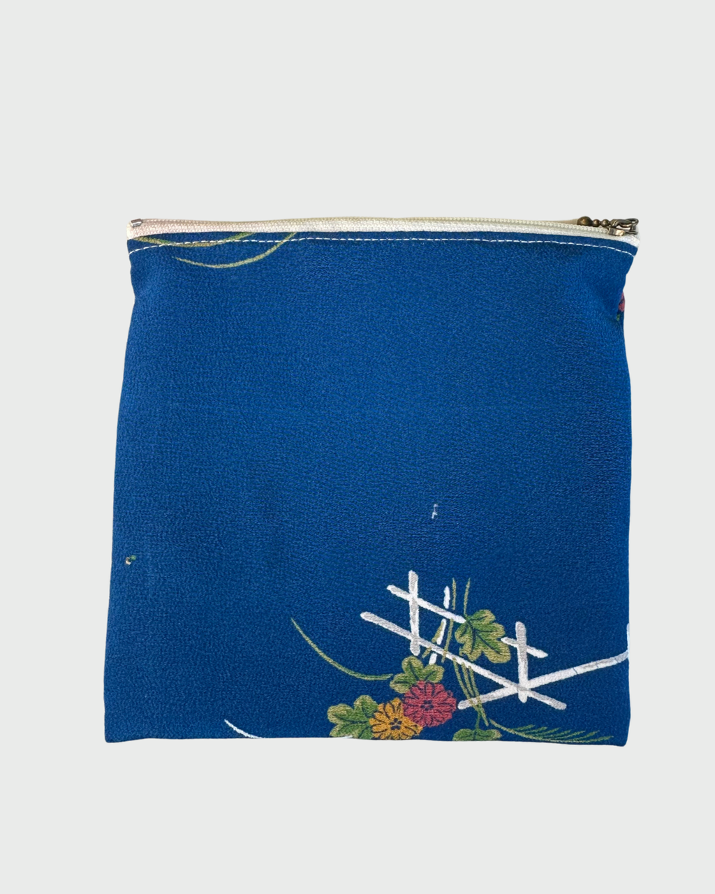 Square Pouch / Indigo Garden