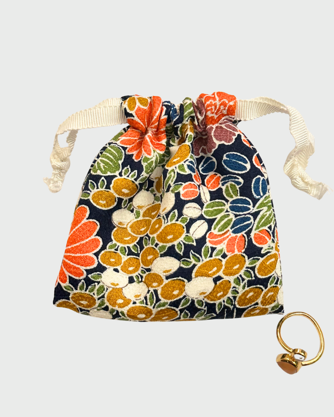 Petit Kinchaku Pouch / Navy floral