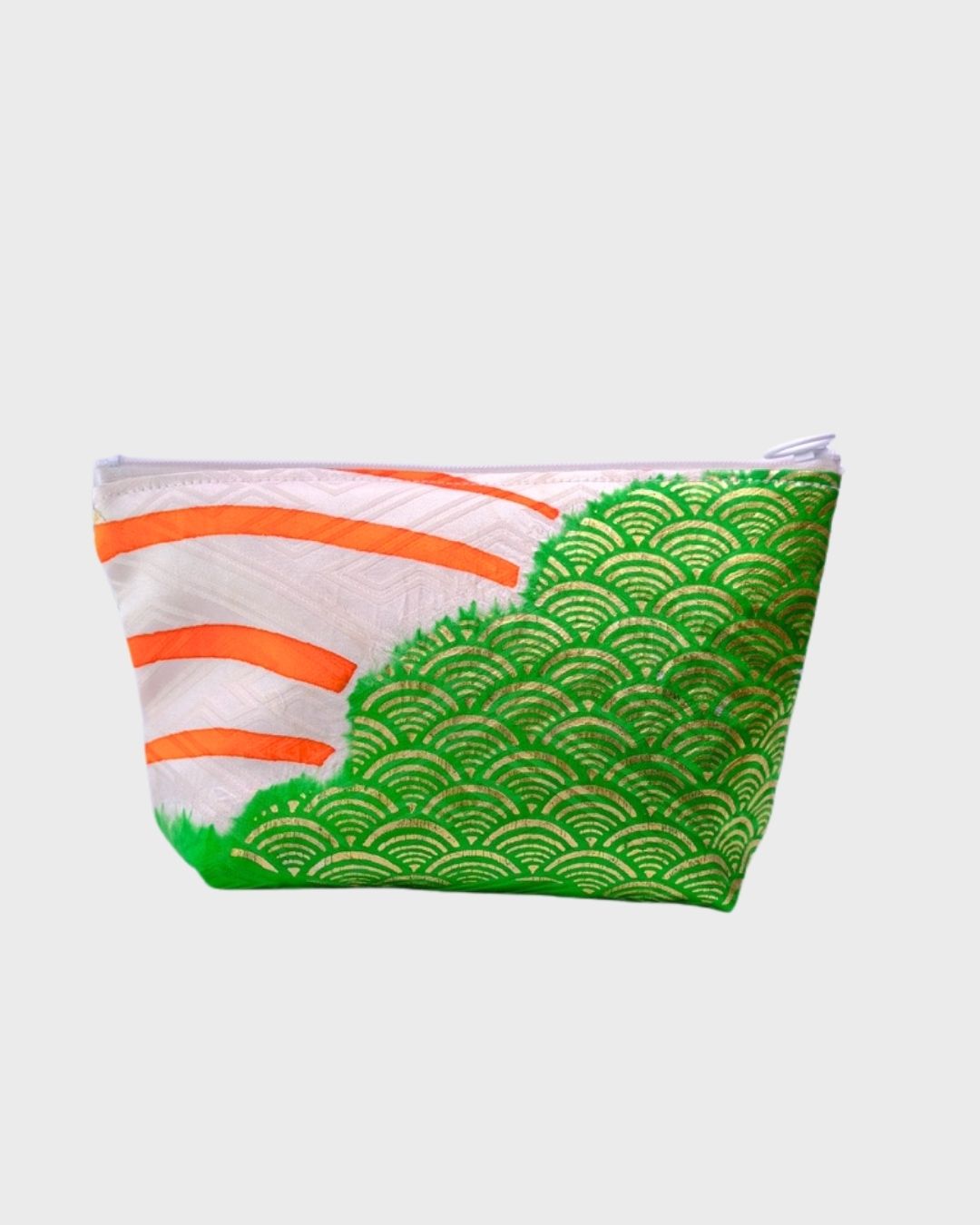 Classic Pouch / Green Bouquet